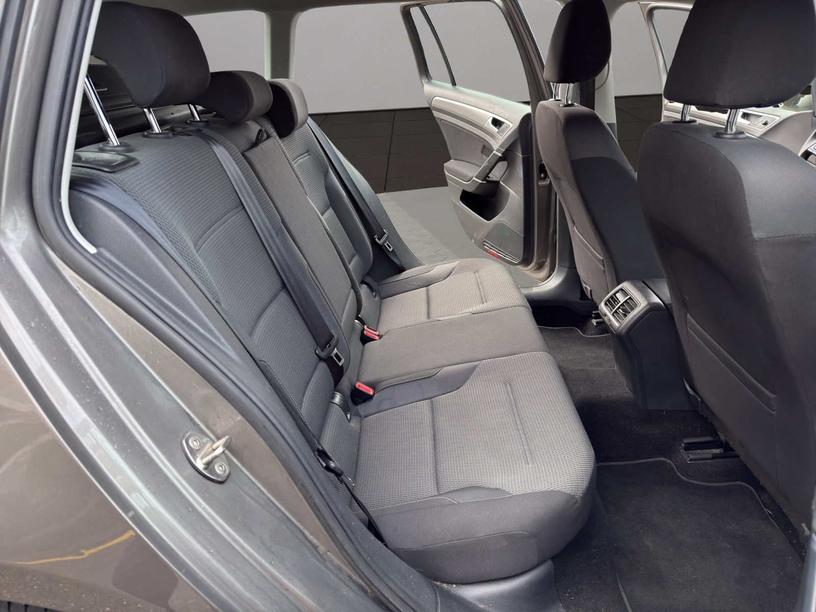 VW Golf Variant 1.2 TSI Comfort-image-17