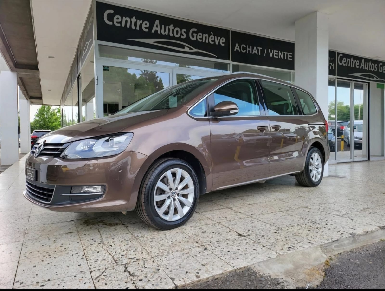 VW Sharan 1.4 TSI BlueMotion Technology Highline DSG-image-1