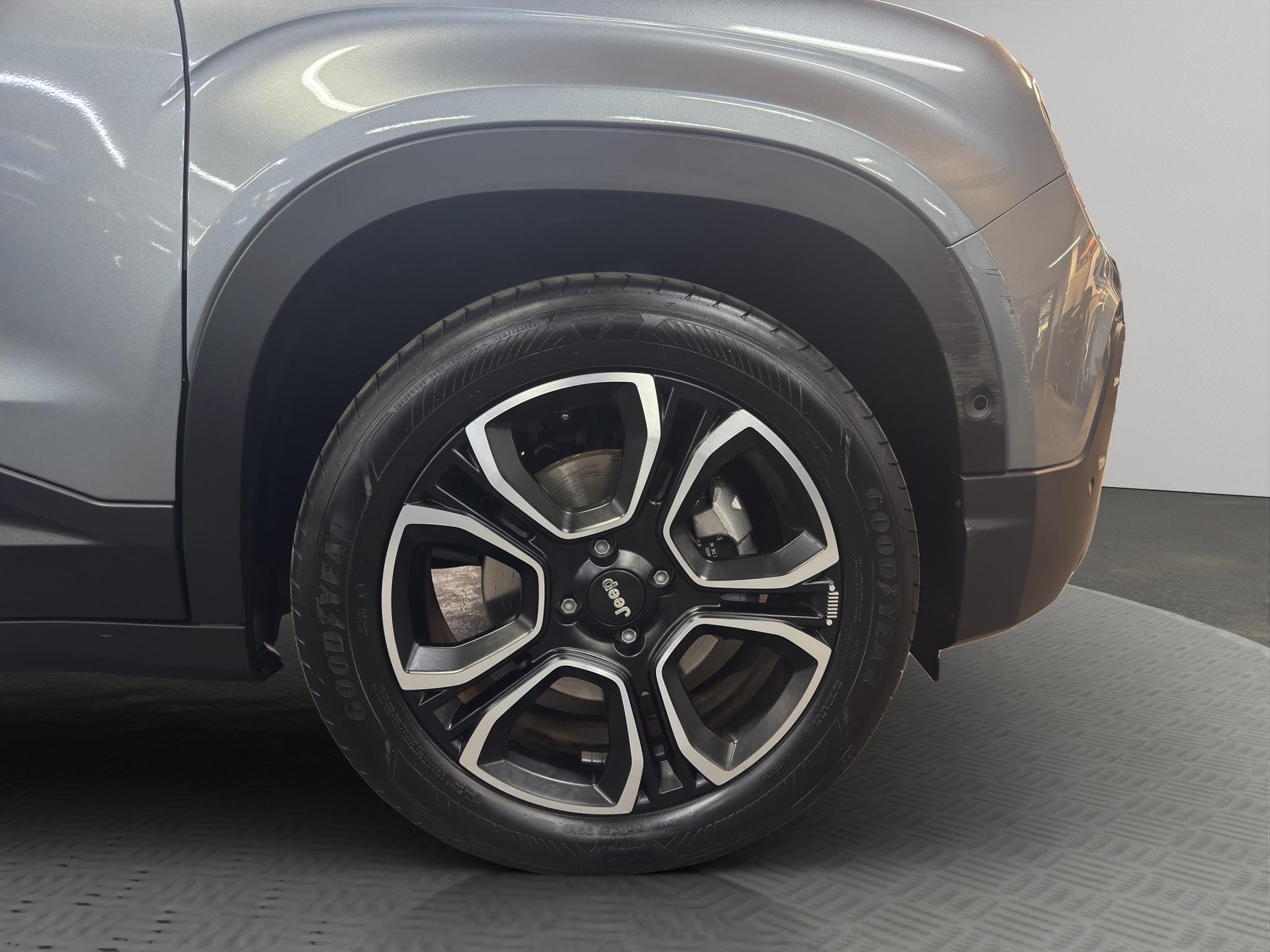 JEEP Avenger Summit-image-5
