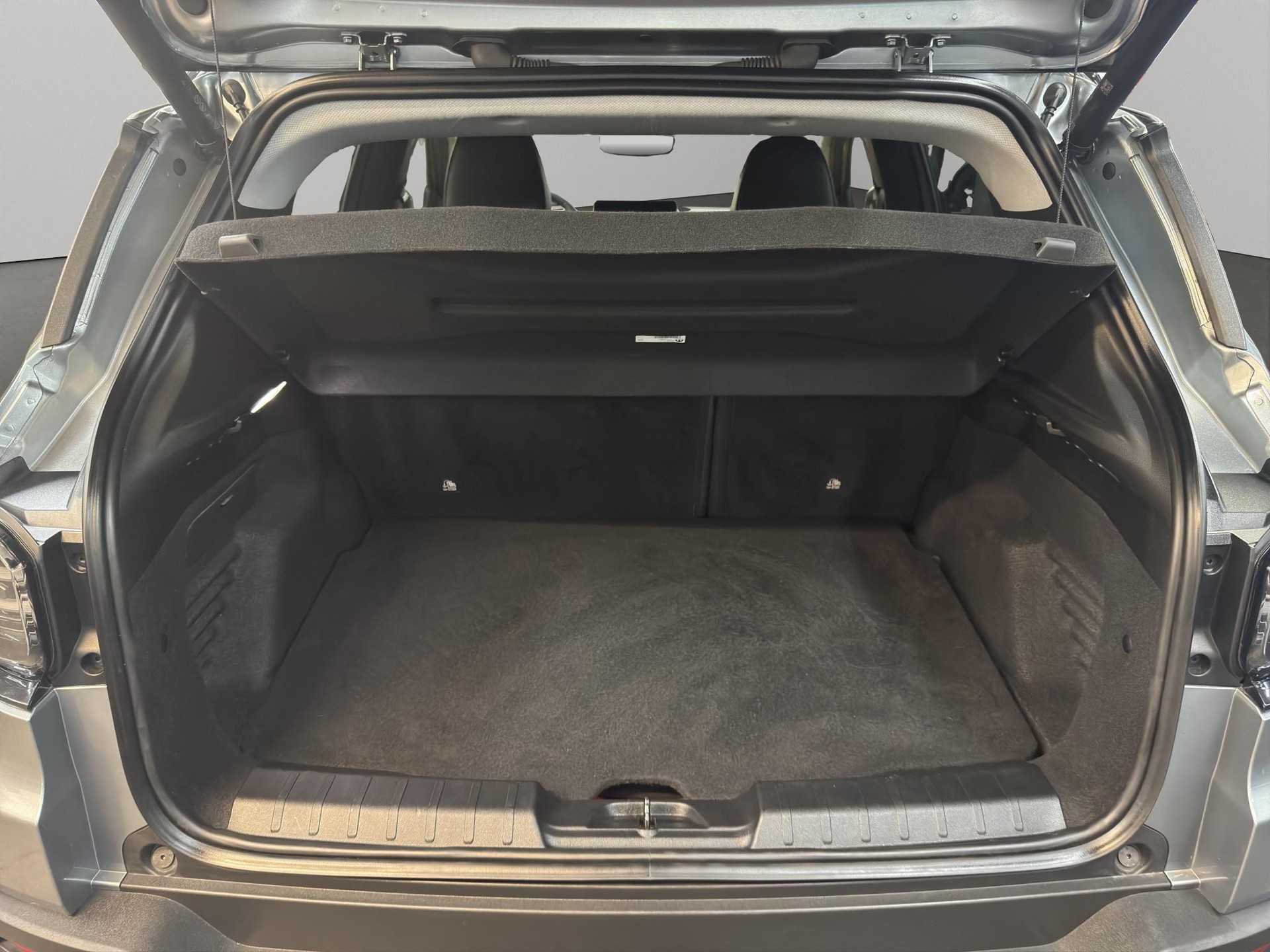 JEEP Avenger Summit-image-11