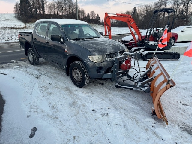 MITSUBISHI Schneepflug Laderaumabdeckung Laderaumwanne-image-2