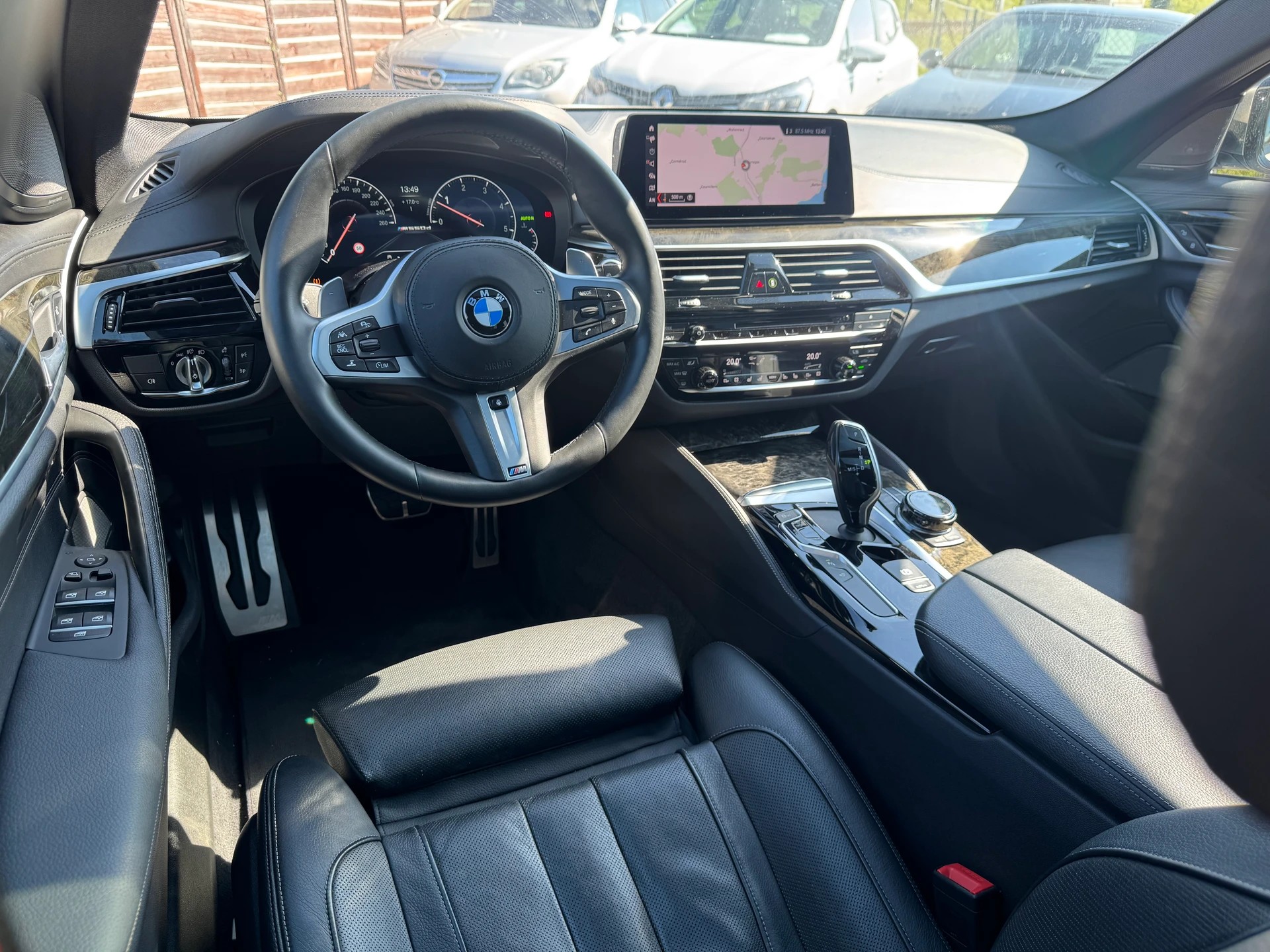 BMW M550d xDrive Touring Steptronic-image-6