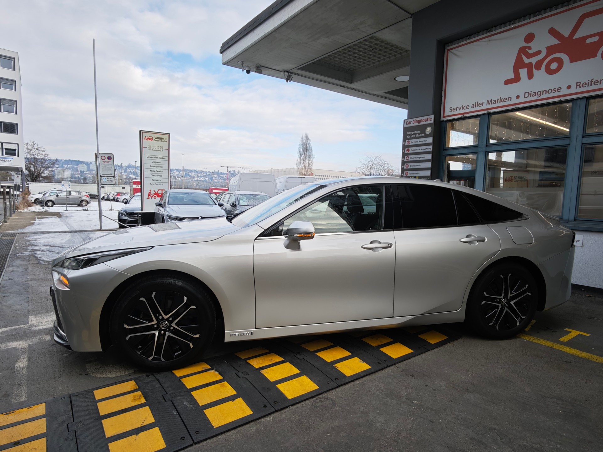 TOYOTA Mirai Fuel cell Premium-image-9