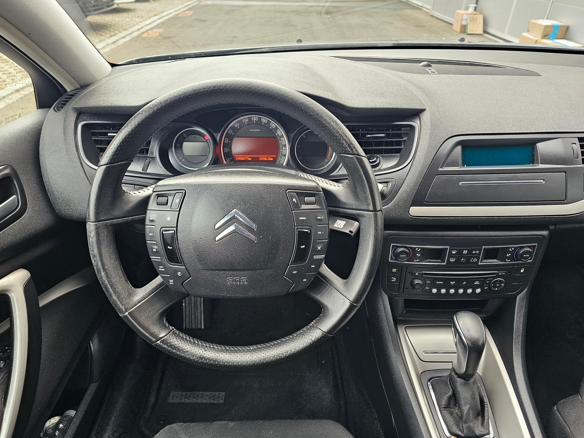 CITROEN C5 Tourer 2.0 HDi Exclusive Automatic-image-13