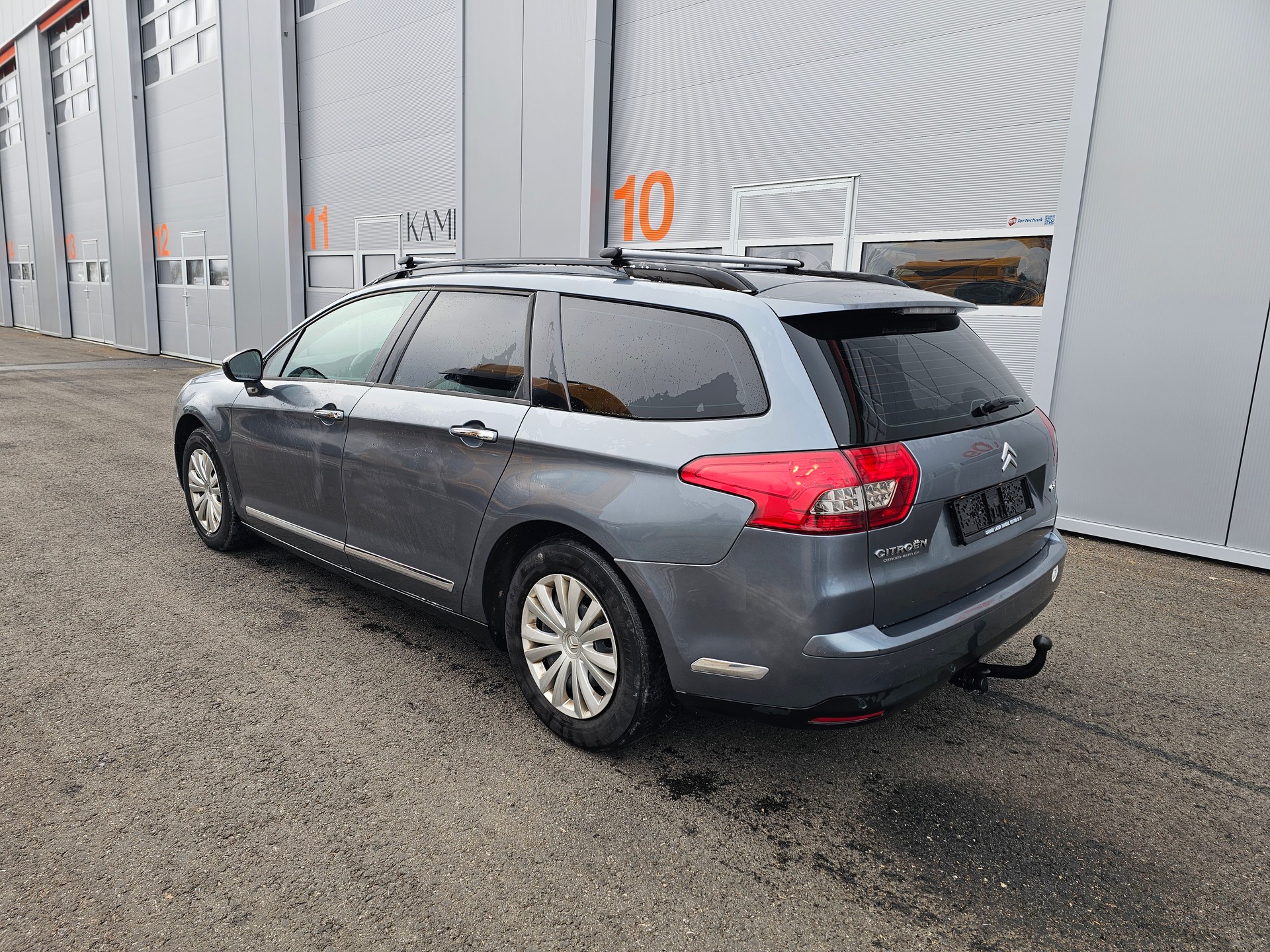 CITROEN C5 Tourer 2.0 HDi Exclusive Automatic-image-2