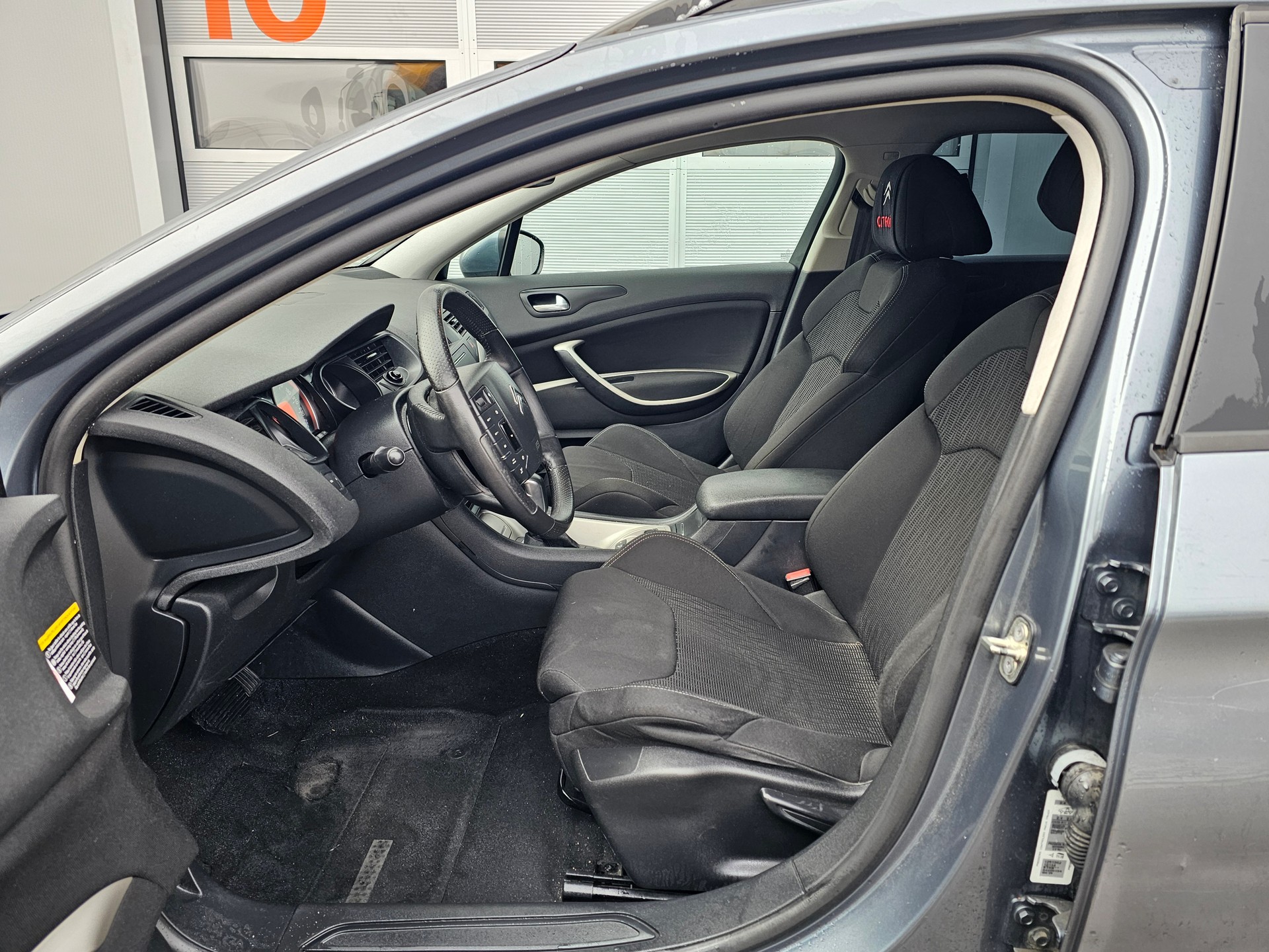 CITROEN C5 Tourer 2.0 HDi Exclusive Automatic-image-9