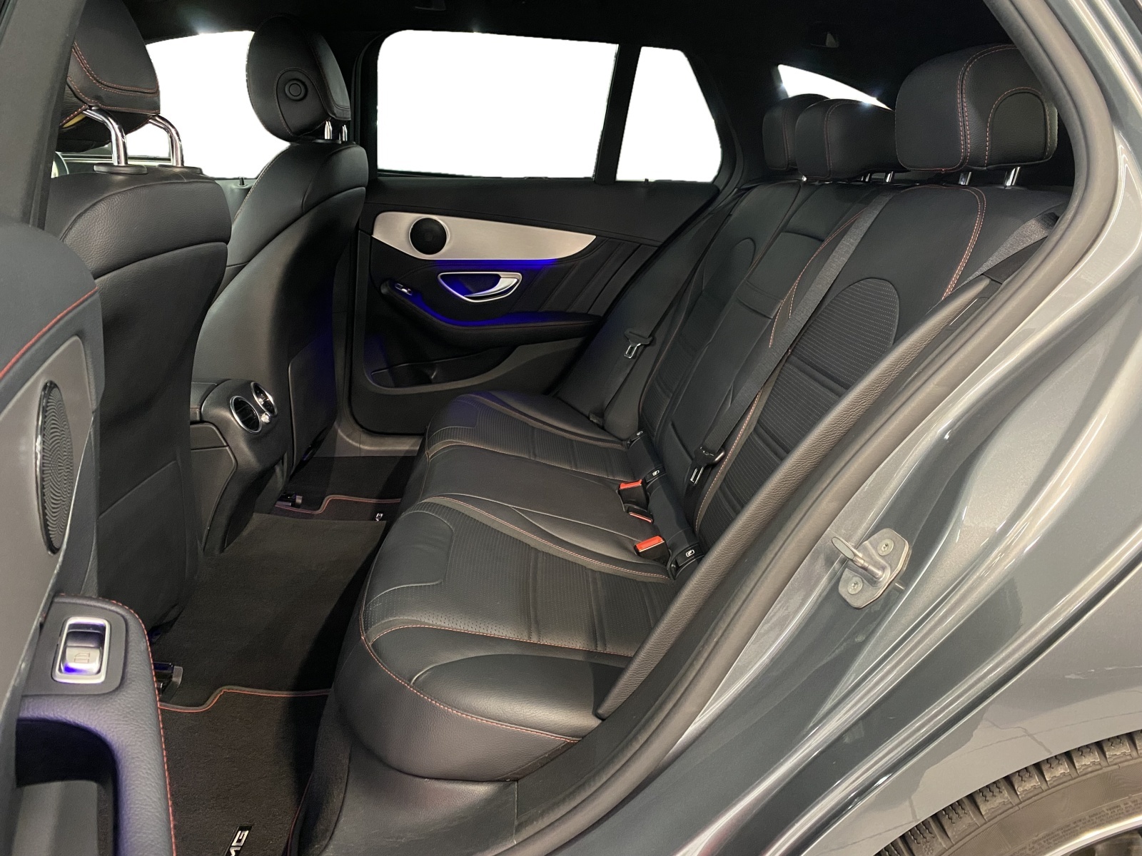 MERCEDES-BENZ C 43 AMG 4MATIC Kombi-image-6