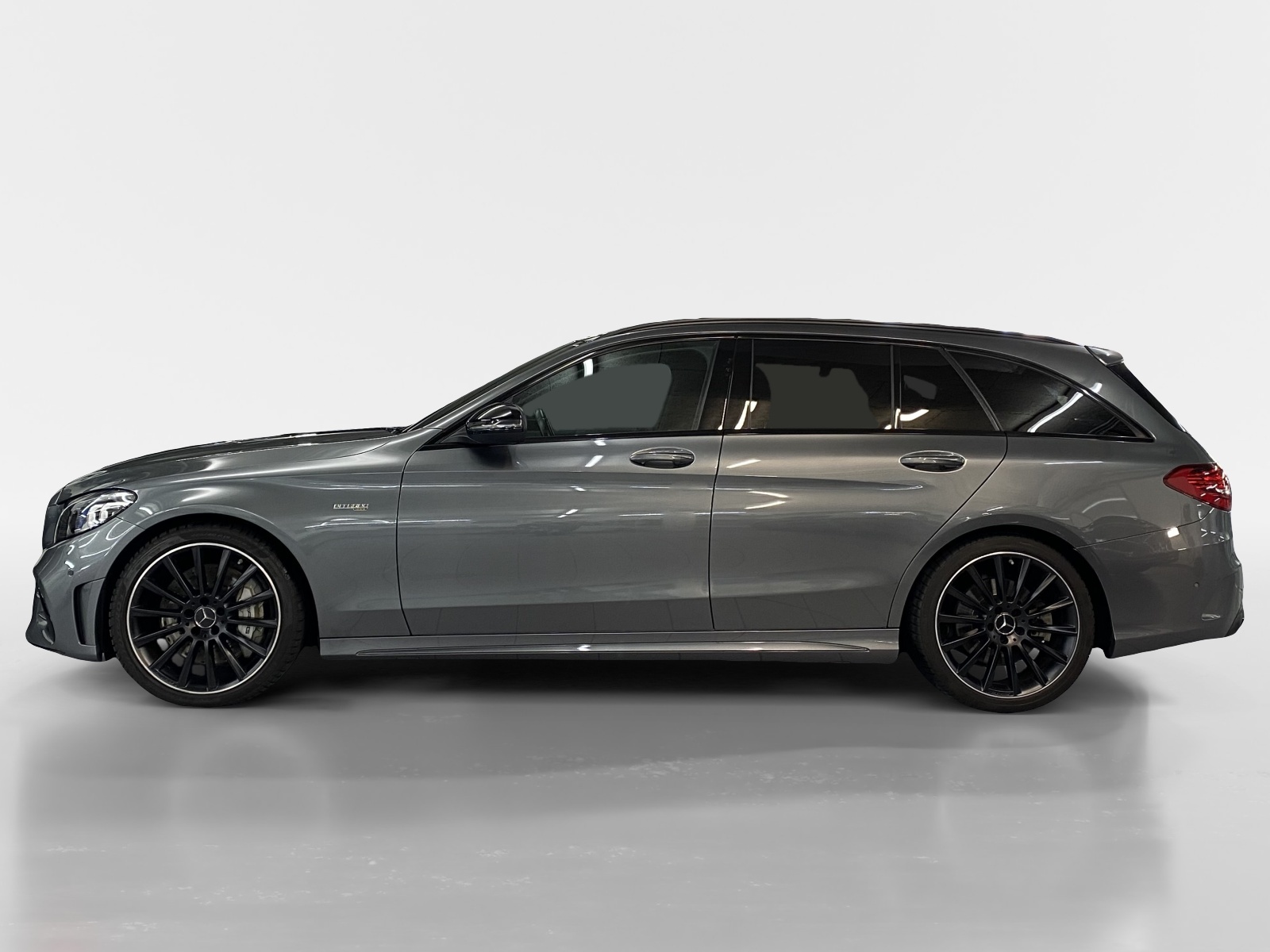 MERCEDES-BENZ C 43 AMG 4MATIC Kombi-image-1