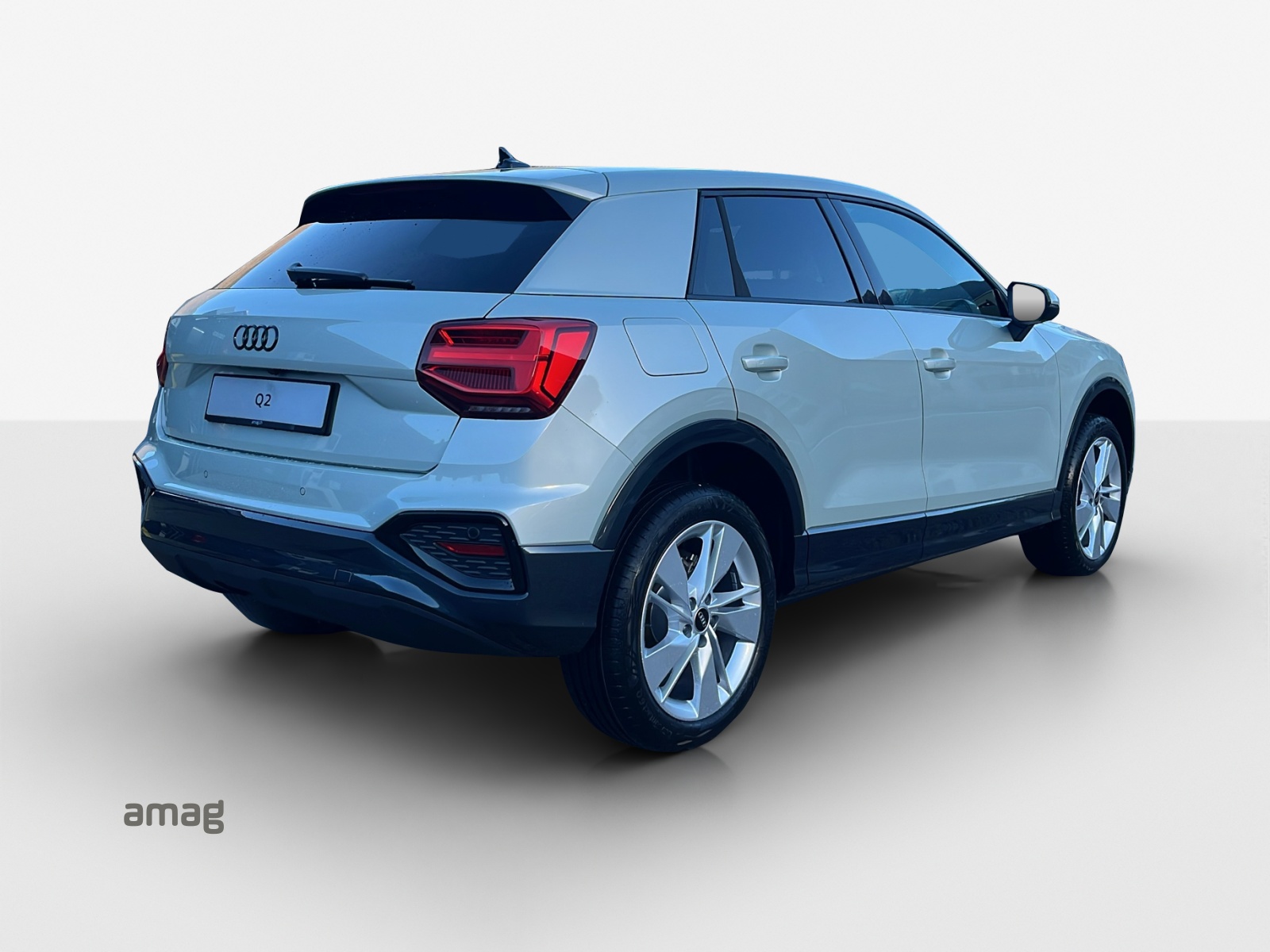 AUDI Q2 35 TFSI advanced S-tronic-image-4