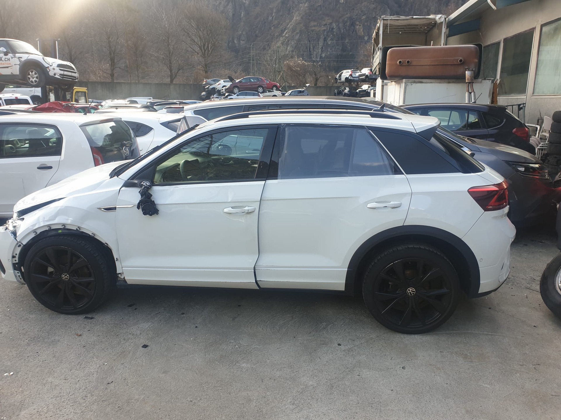 VW T-Roc 2.0 TSI R-Line DSG 4Motion-image-0