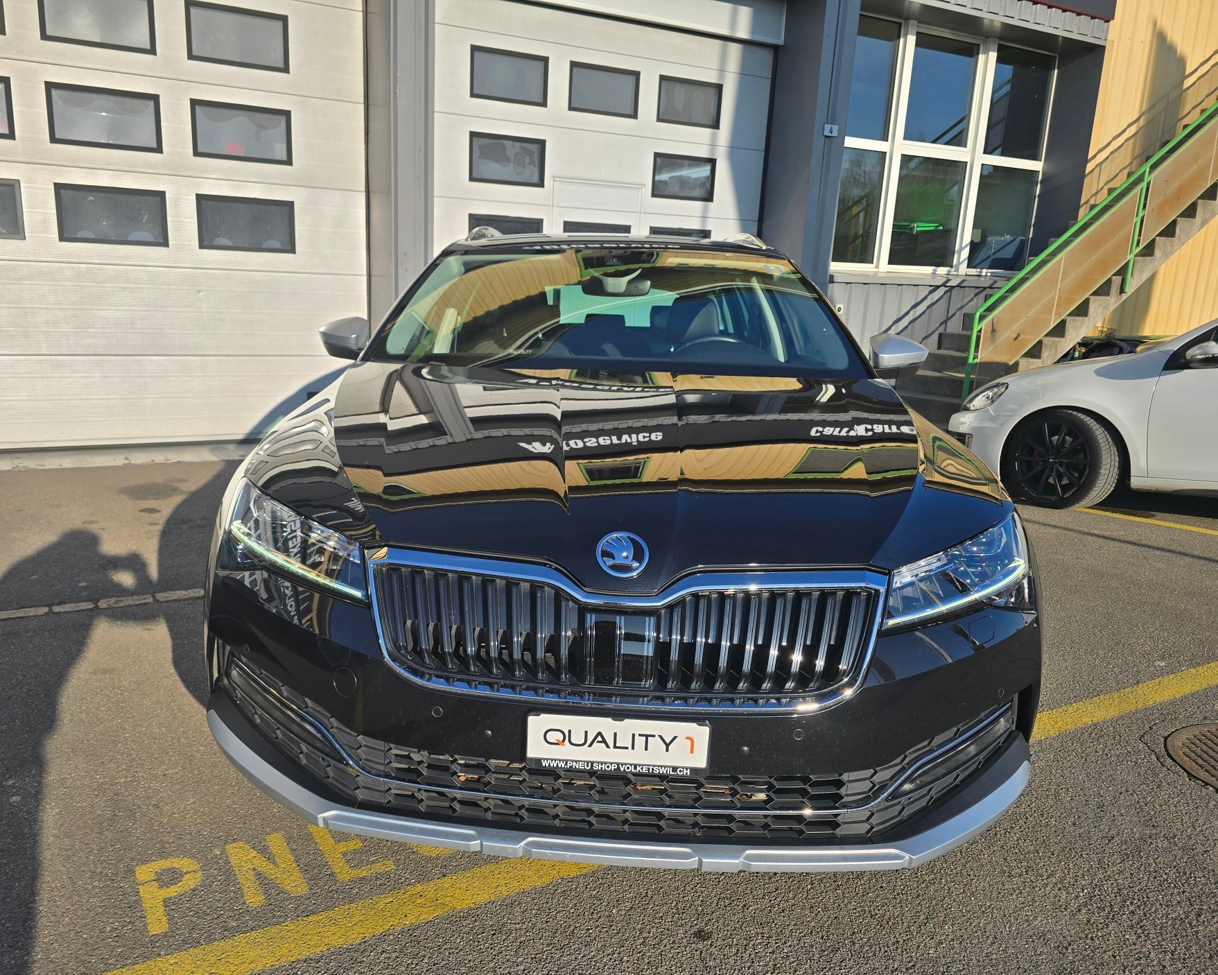 SKODA Superb 2.0 TDi Scout 4x4 DSG-showroom-element-2