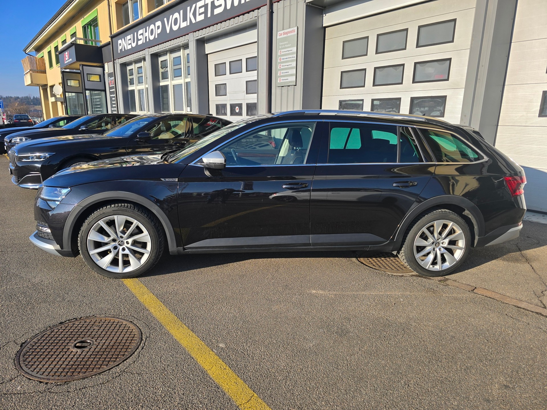 SKODA Superb 2.0 TDi Scout 4x4 DSG-showroom-element-3