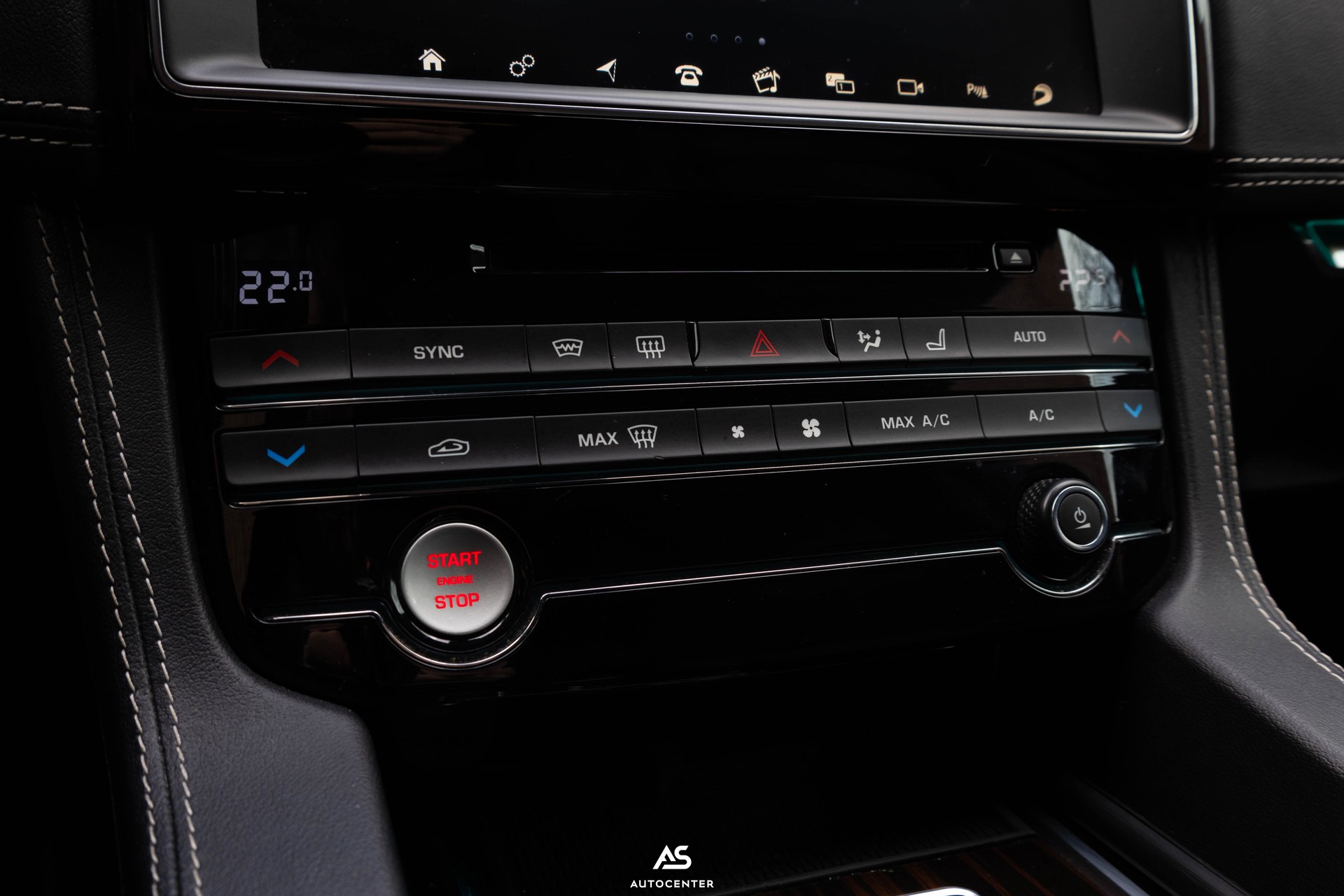 JAGUAR F-Pace V6 S AWD 380 PS (CH) Vollausstattung | BlackPack | AHK-image-21