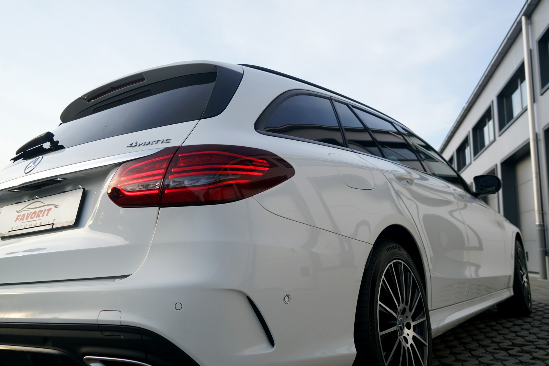 MERCEDES-BENZ C 200 AMG Line 4Matic 9G-Tronic (CH)-image-12