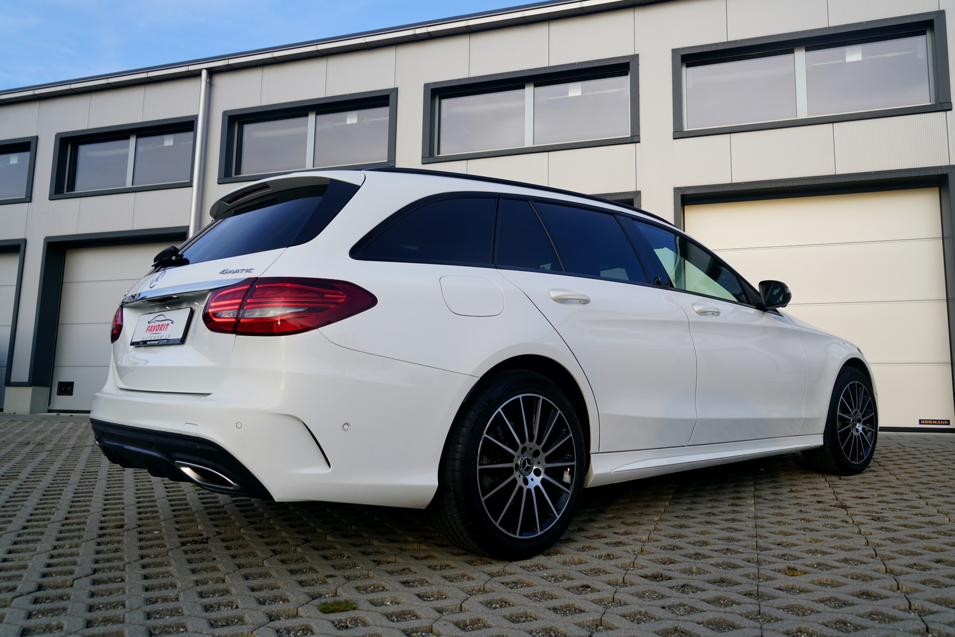 MERCEDES-BENZ C 200 AMG Line 4Matic 9G-Tronic (CH)-image-2