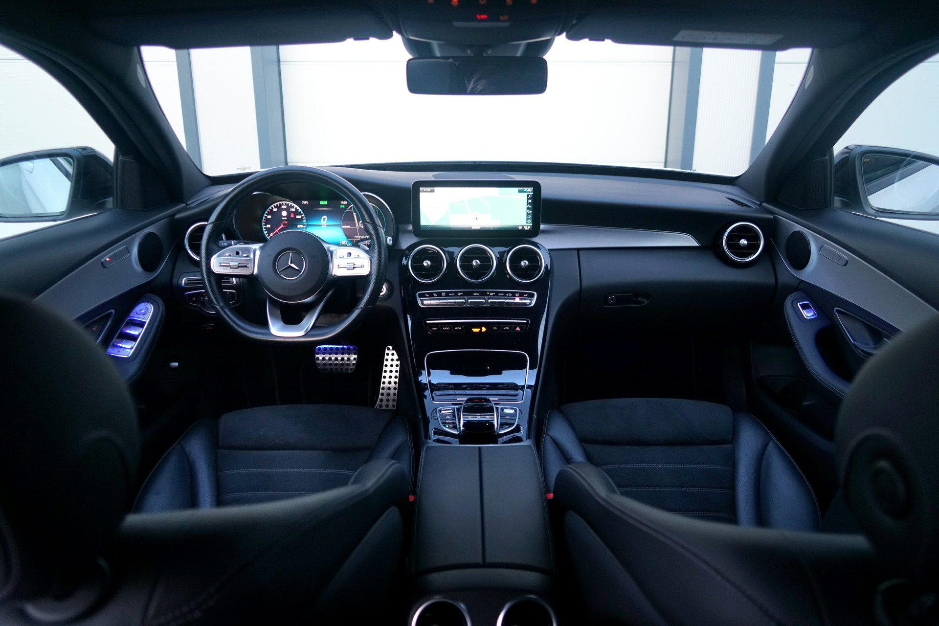 MERCEDES-BENZ C 200 AMG Line 4Matic 9G-Tronic (CH)-image-15