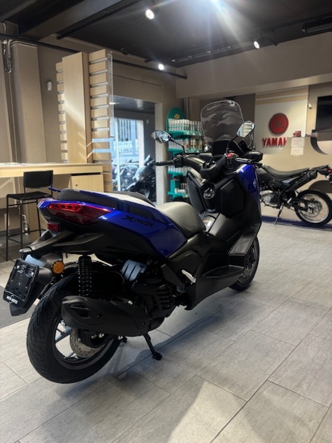 YAMAHA X-Max YP 125-showroom-element-3