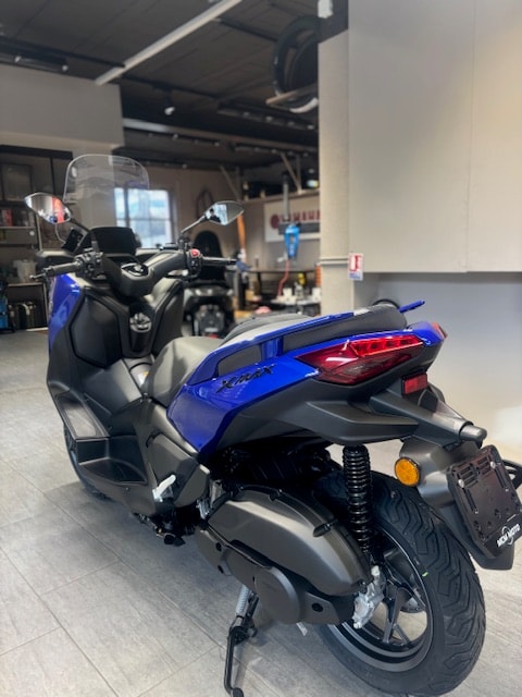 YAMAHA X-Max YP 125-showroom-element-1