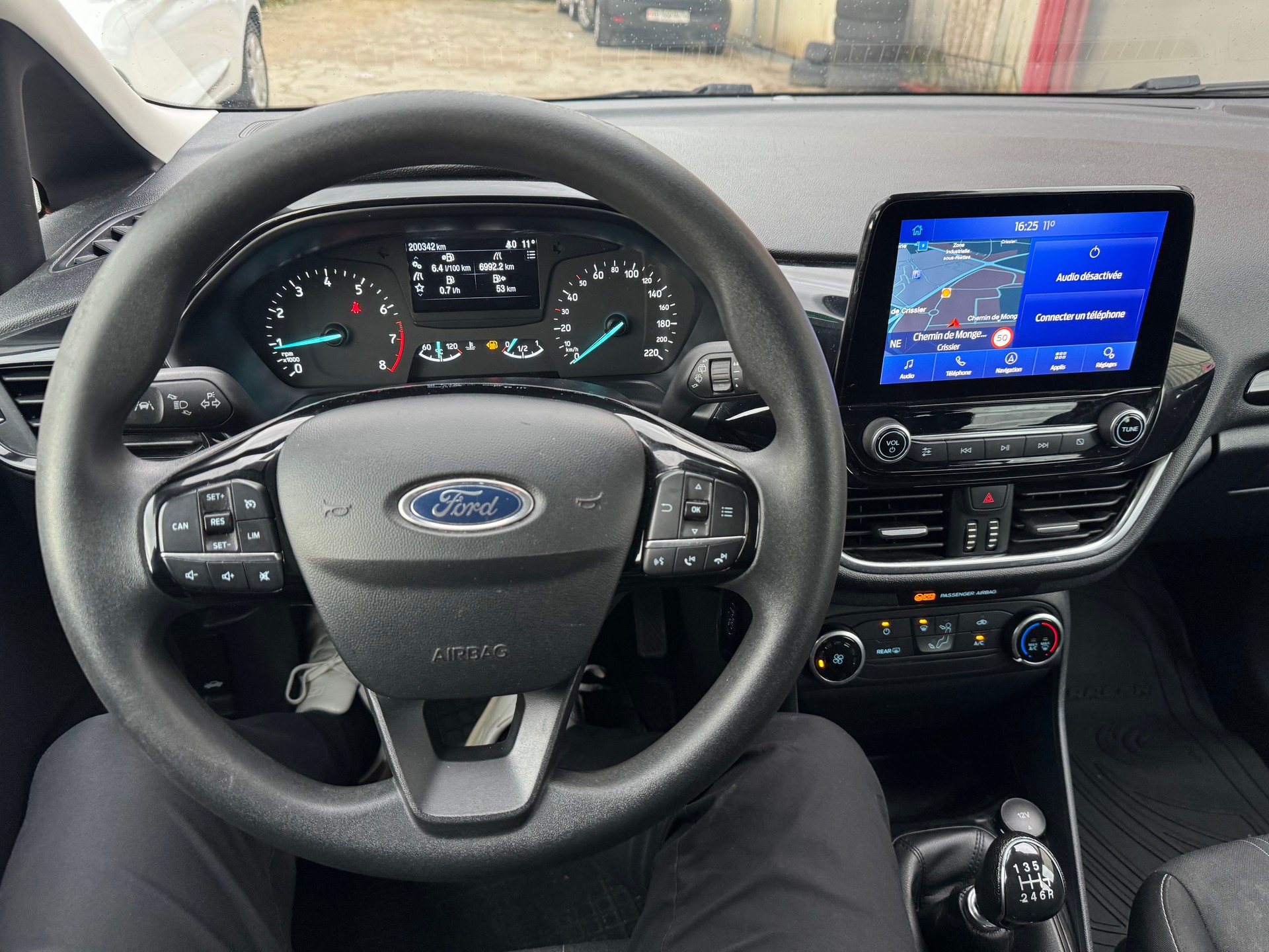 FORD Fiesta 1.0 SCTi Cool & Connect-image-12