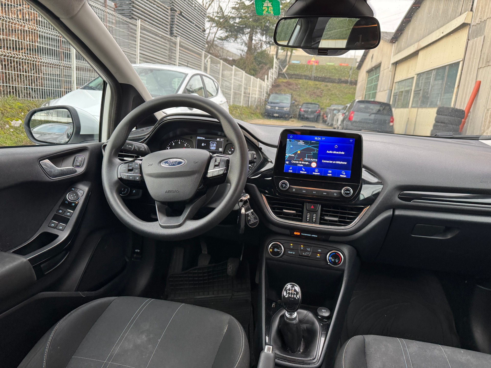 FORD Fiesta 1.0 SCTi Cool & Connect-image-9