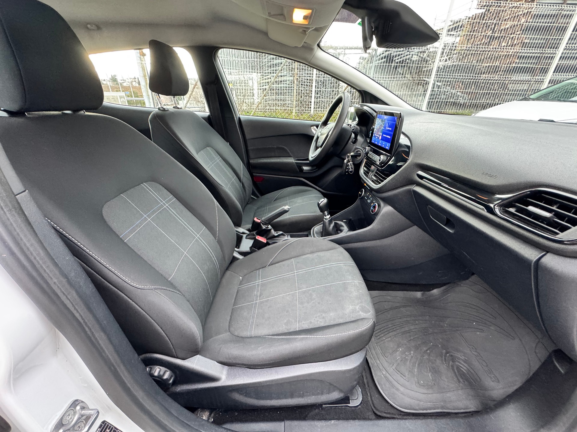 FORD Fiesta 1.0 SCTi Cool & Connect-image-7