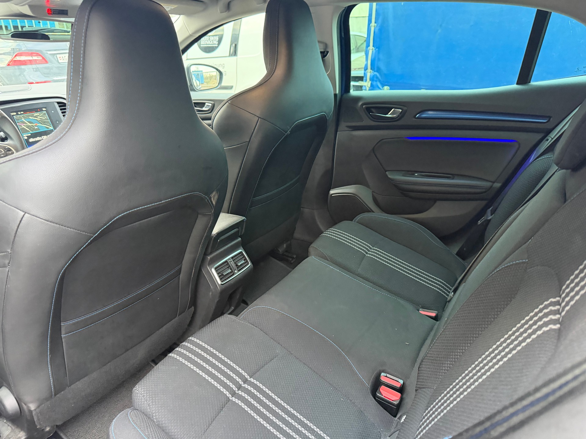 RENAULT Mégane 1.6 16V Turbo GT EDC-image-6