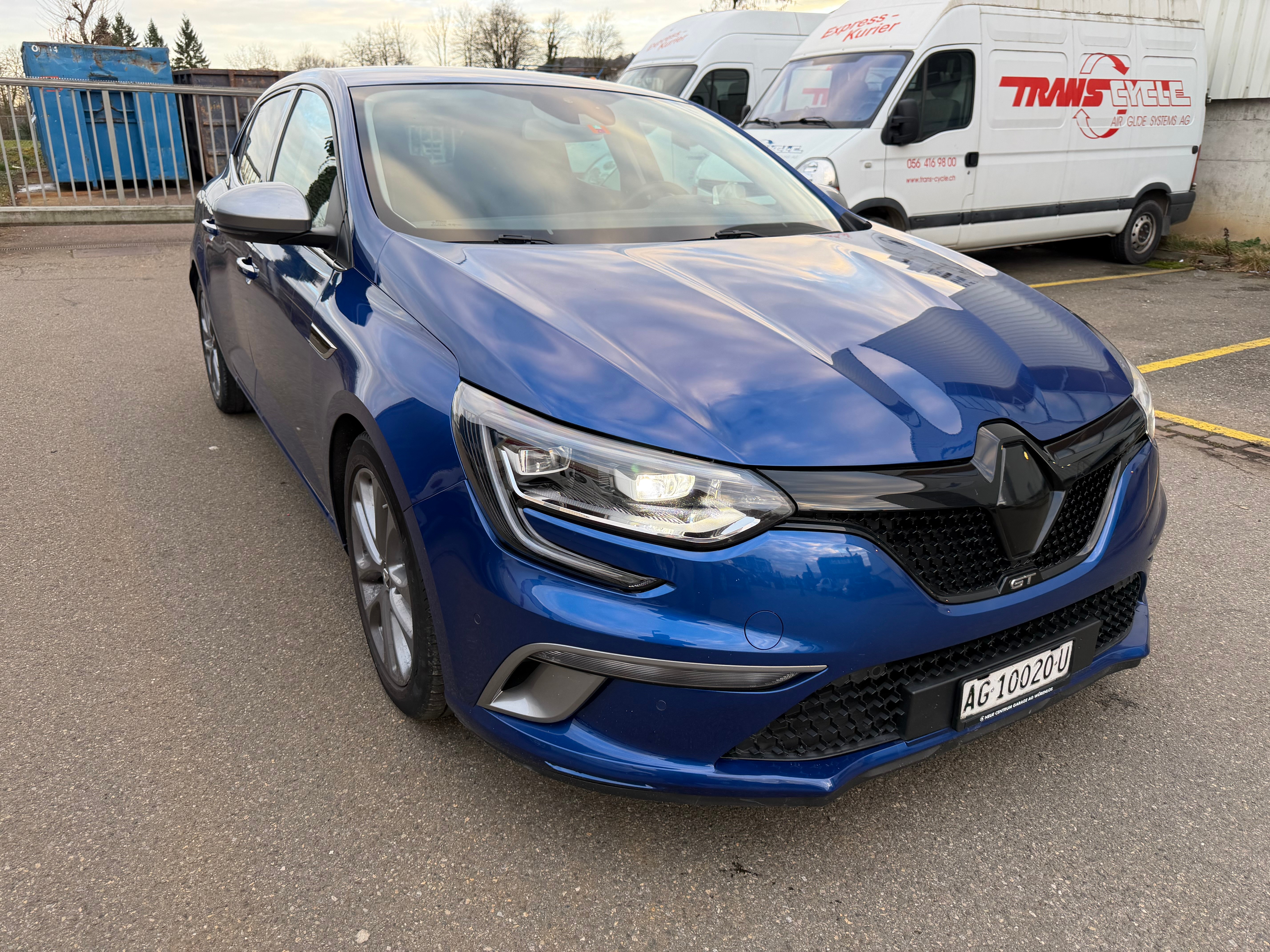 Car photo