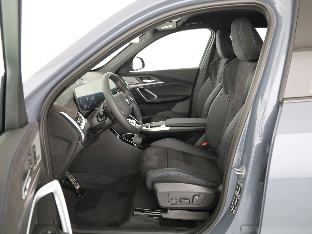 BMW X1 xDrive 23i 48V M Sport-image-5
