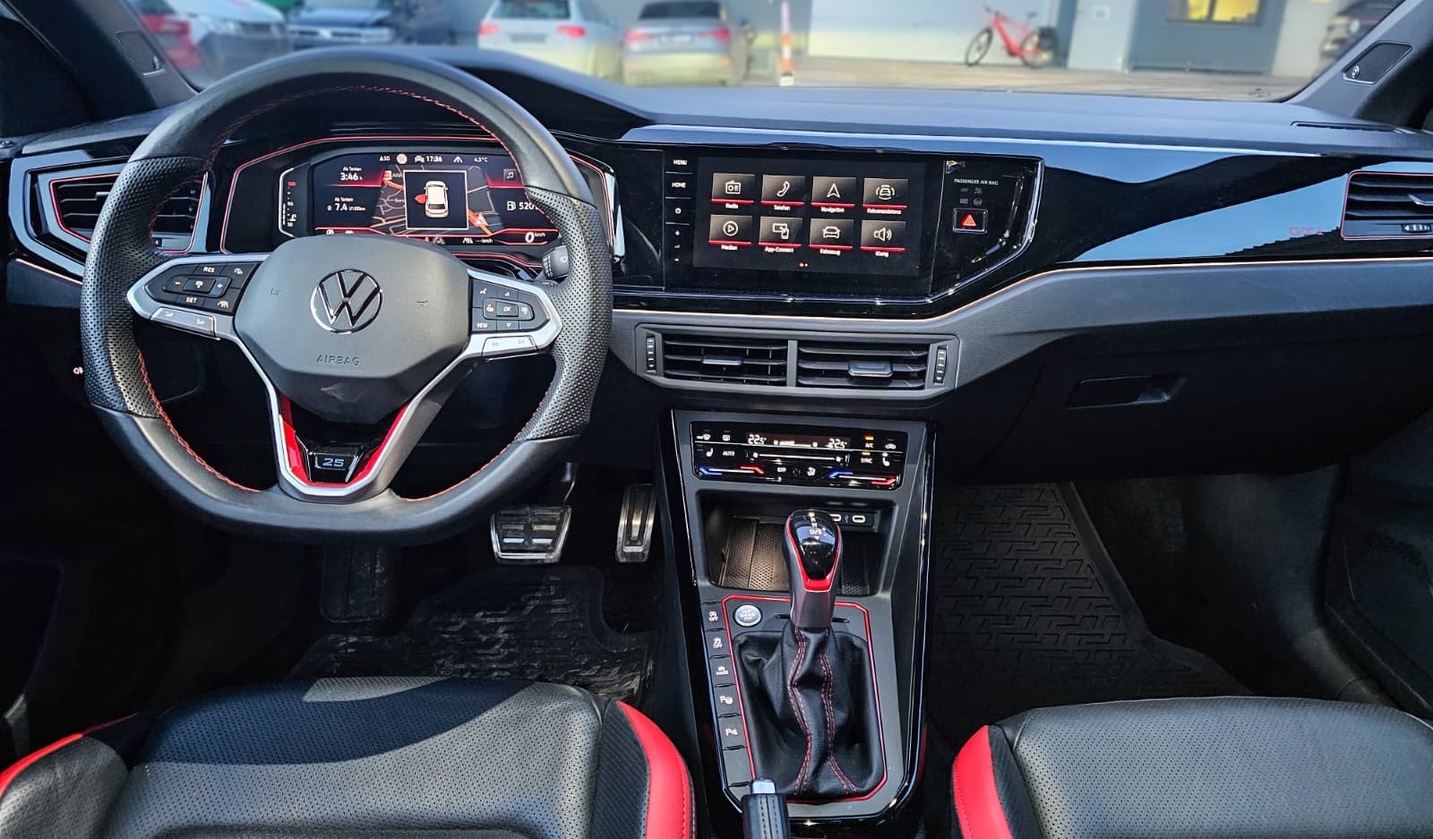 VW Polo 2.0 TSI GTI Edition 25 DSG-image-3