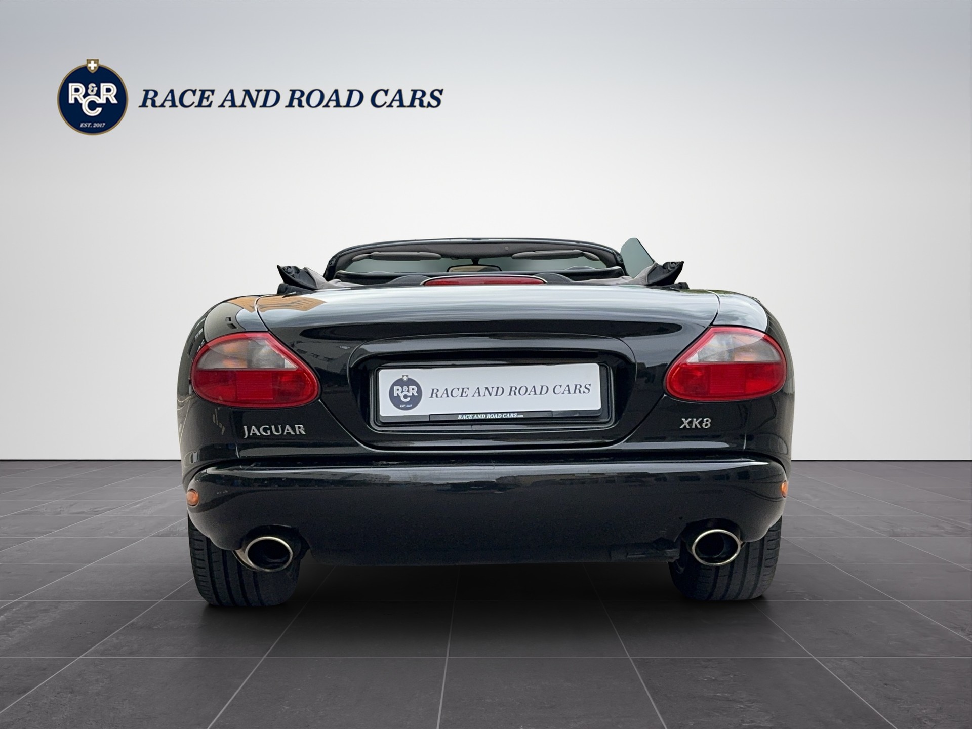 JAGUAR XK8 Convertible 4.0-image-5
