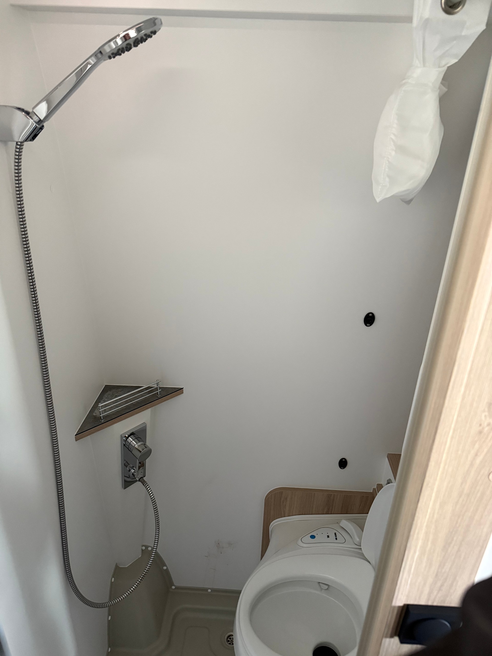 MERCEDES-BENZ Microlinner Yucon-image-15