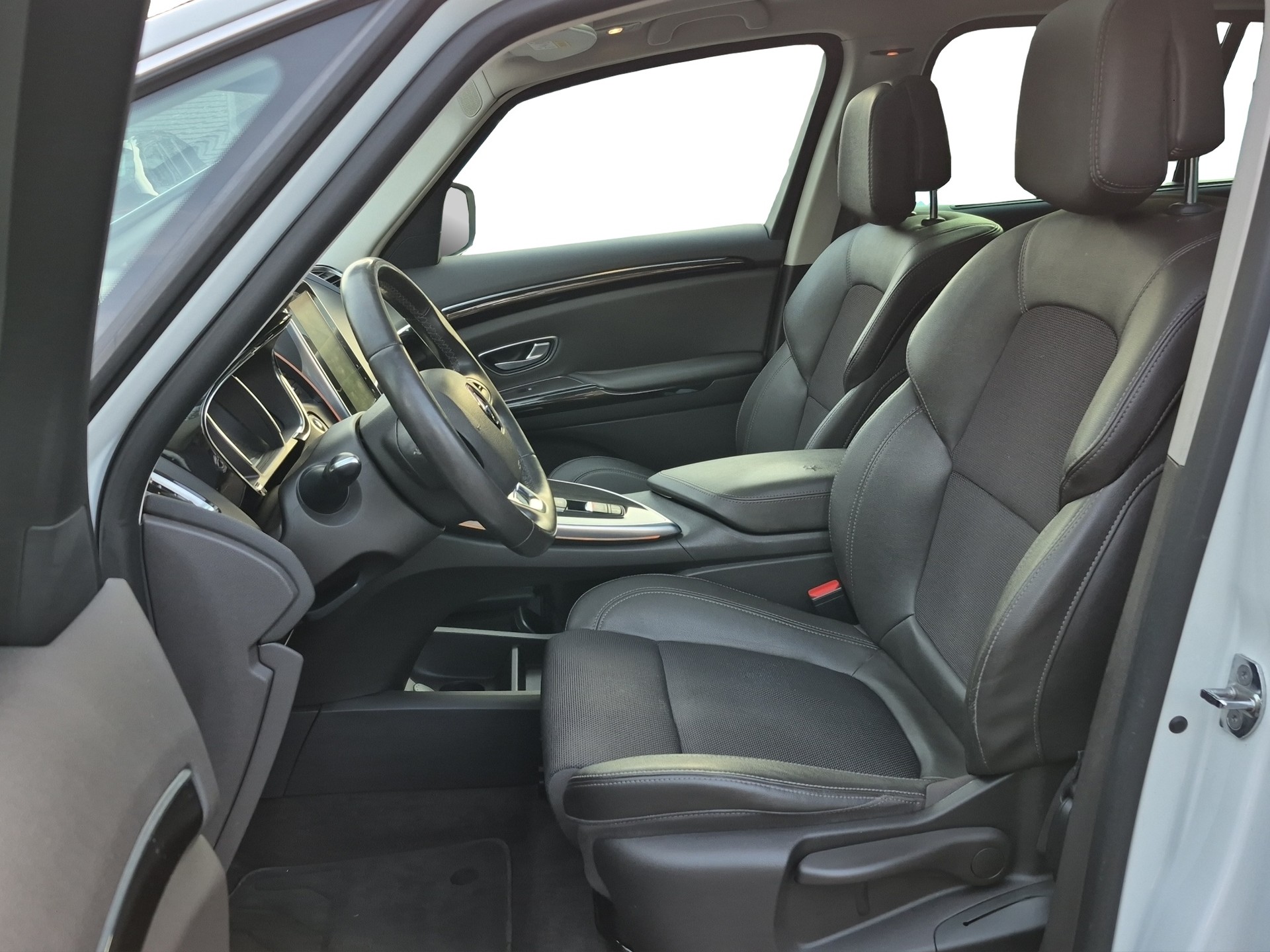 RENAULT Espace 1.6 dCi Intens EDC-image-10