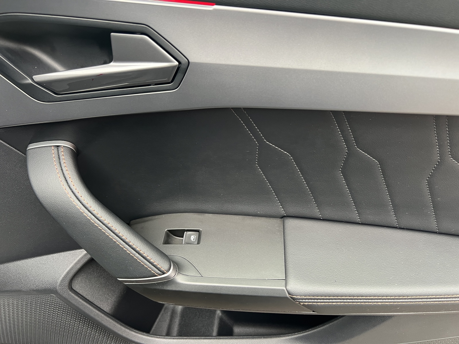 CUPRA Formentor 2.0TSI 4Drive Inicio DSG-image-16