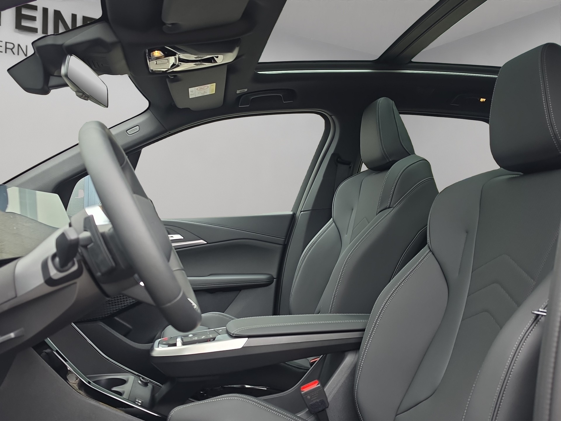 BMW 218d Active Tourer M Sport DKG-image-12