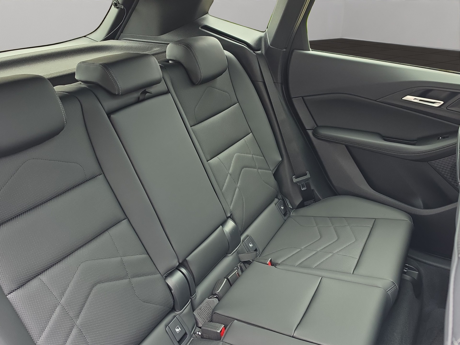 BMW 218d Active Tourer M Sport DKG-image-21