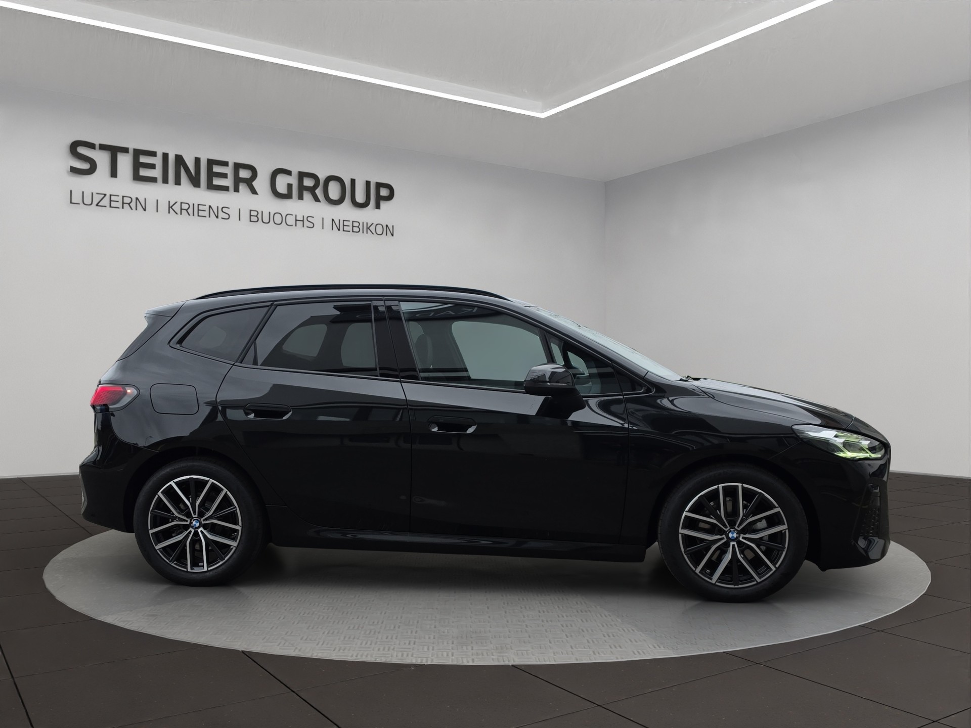 BMW 218d Active Tourer M Sport DKG-image-3