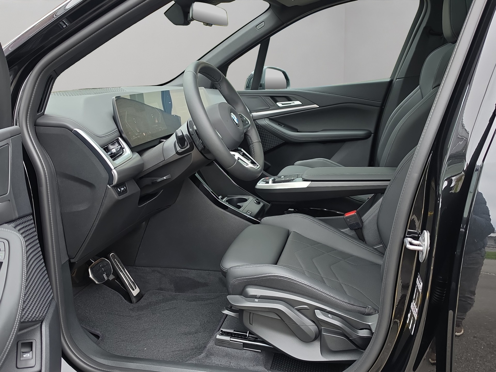 BMW 218d Active Tourer M Sport DKG-image-10