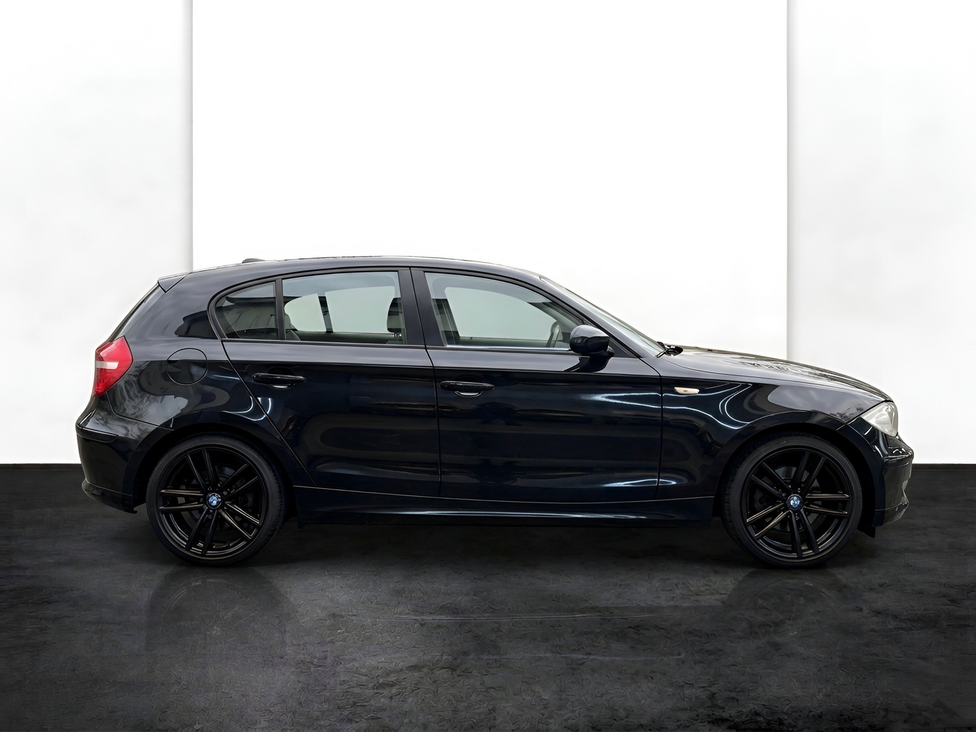 BMW 116d-image-1