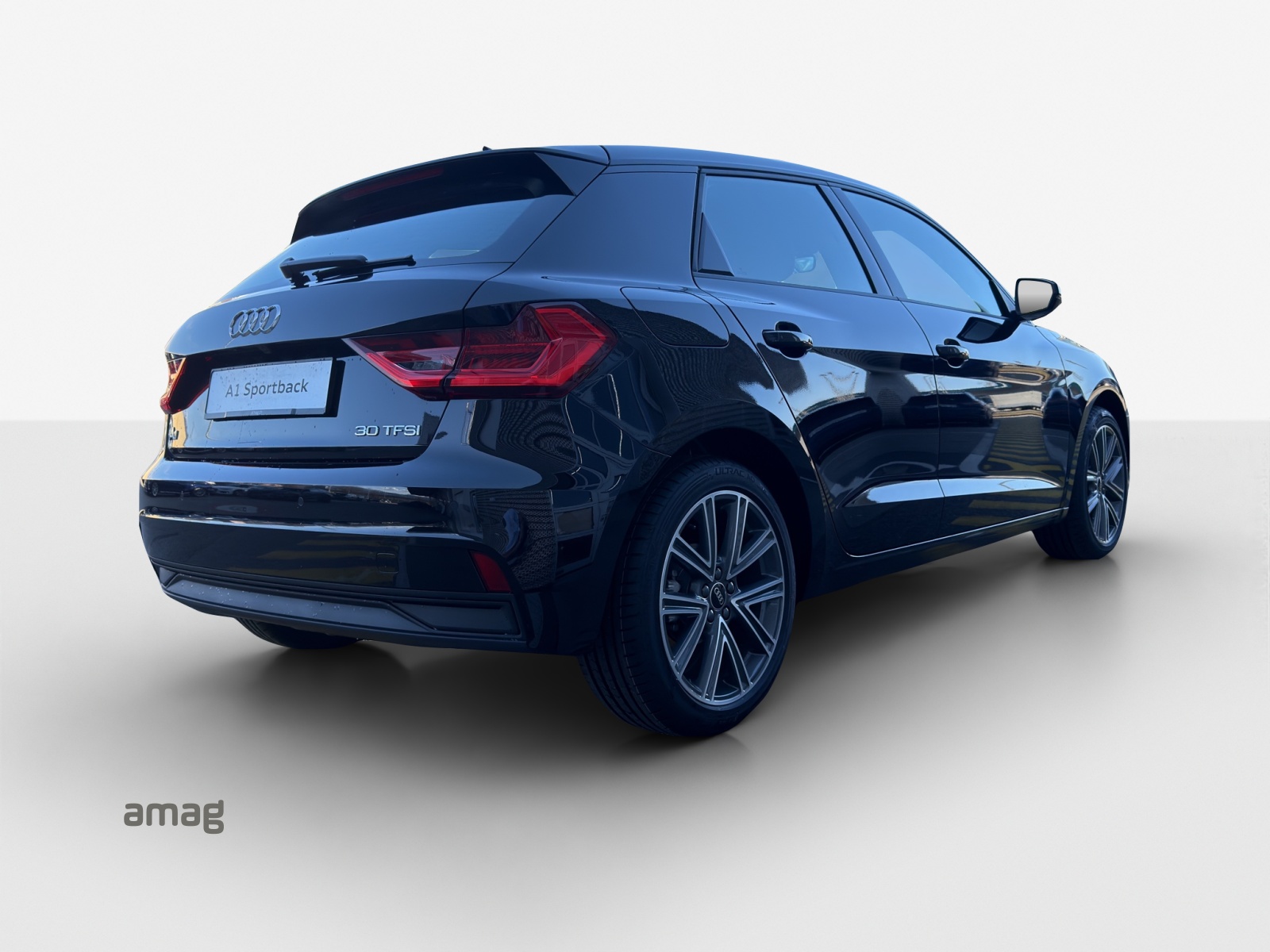 AUDI A1 Sportback 30 TFSI Attraction S-tronic-image-4