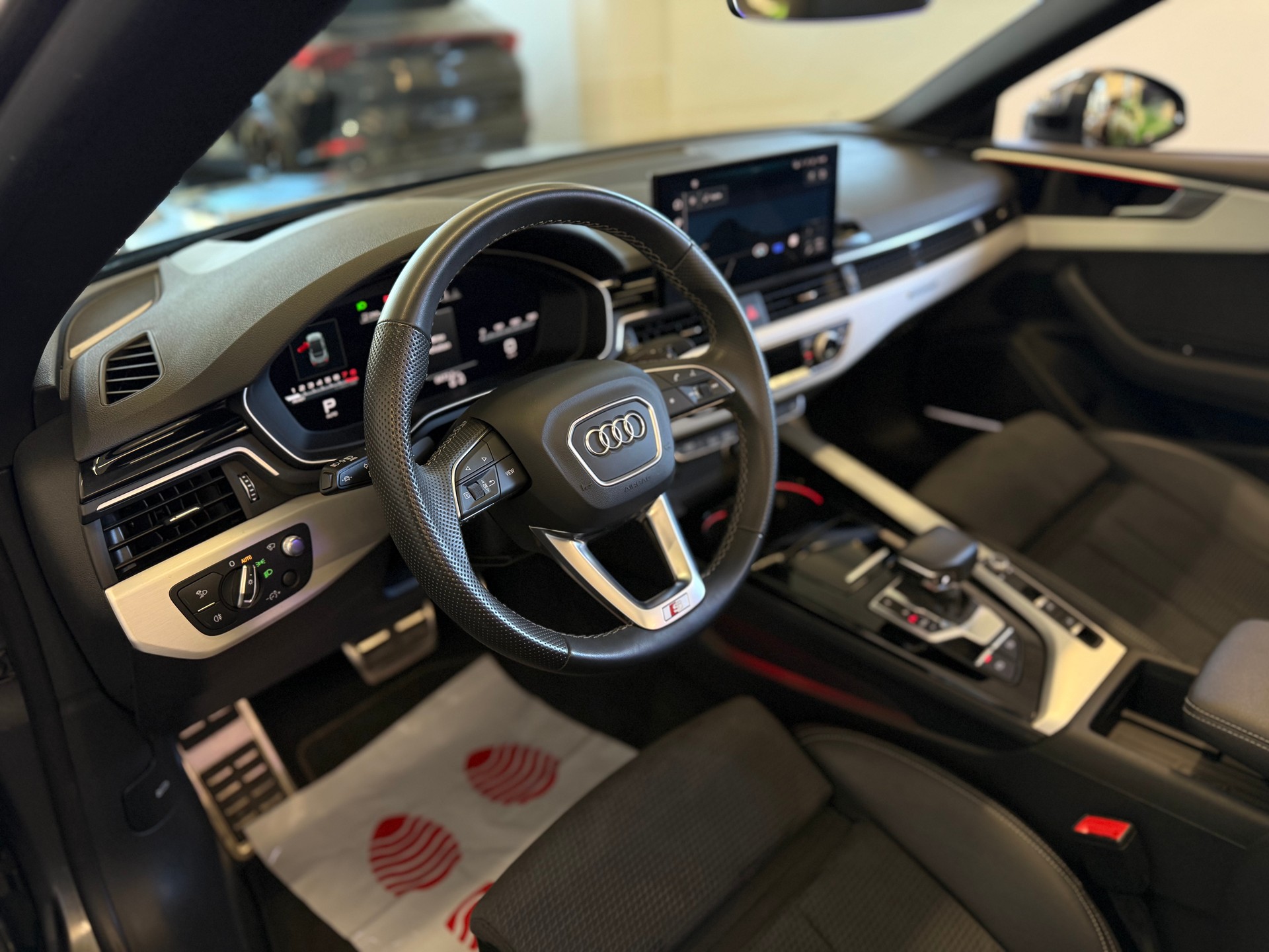 AUDI A5 Cabriolet 45 TFSI S-Line S-tronic quattro-image-12