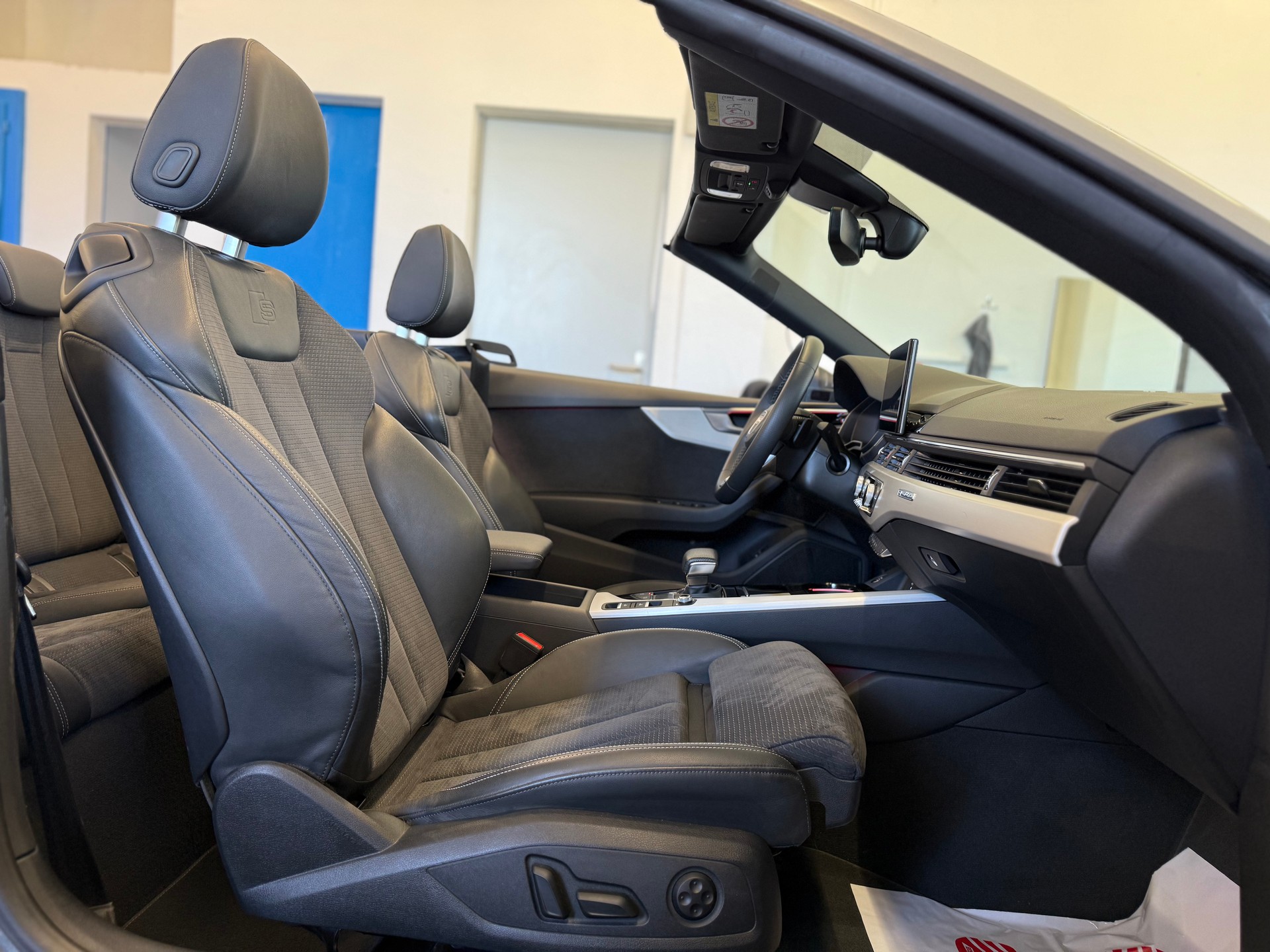 AUDI A5 Cabriolet 45 TFSI S-Line S-tronic quattro-image-16