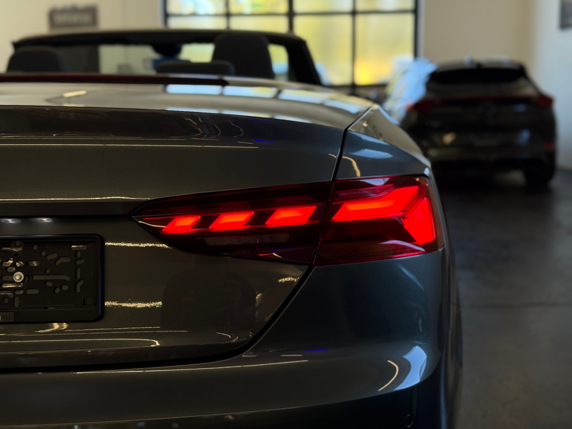 AUDI A5 Cabriolet 45 TFSI S-Line S-tronic quattro-image-9