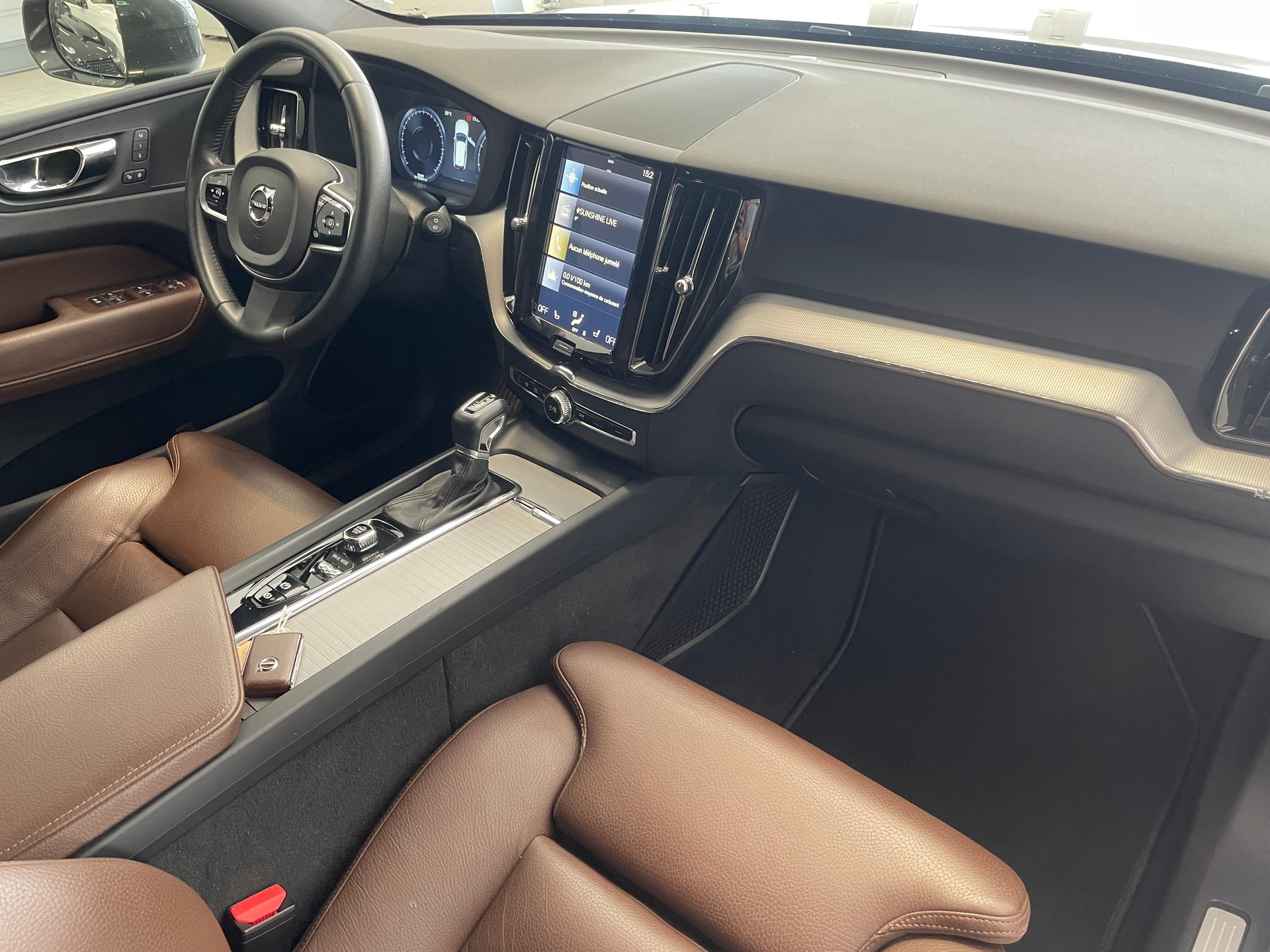 VOLVO XC60 T5 AWD Inscription Geartronic-image-18
