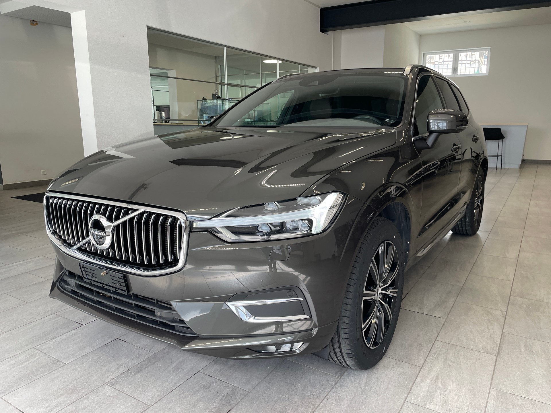 VOLVO XC60 T5 AWD Inscription Geartronic-image-1