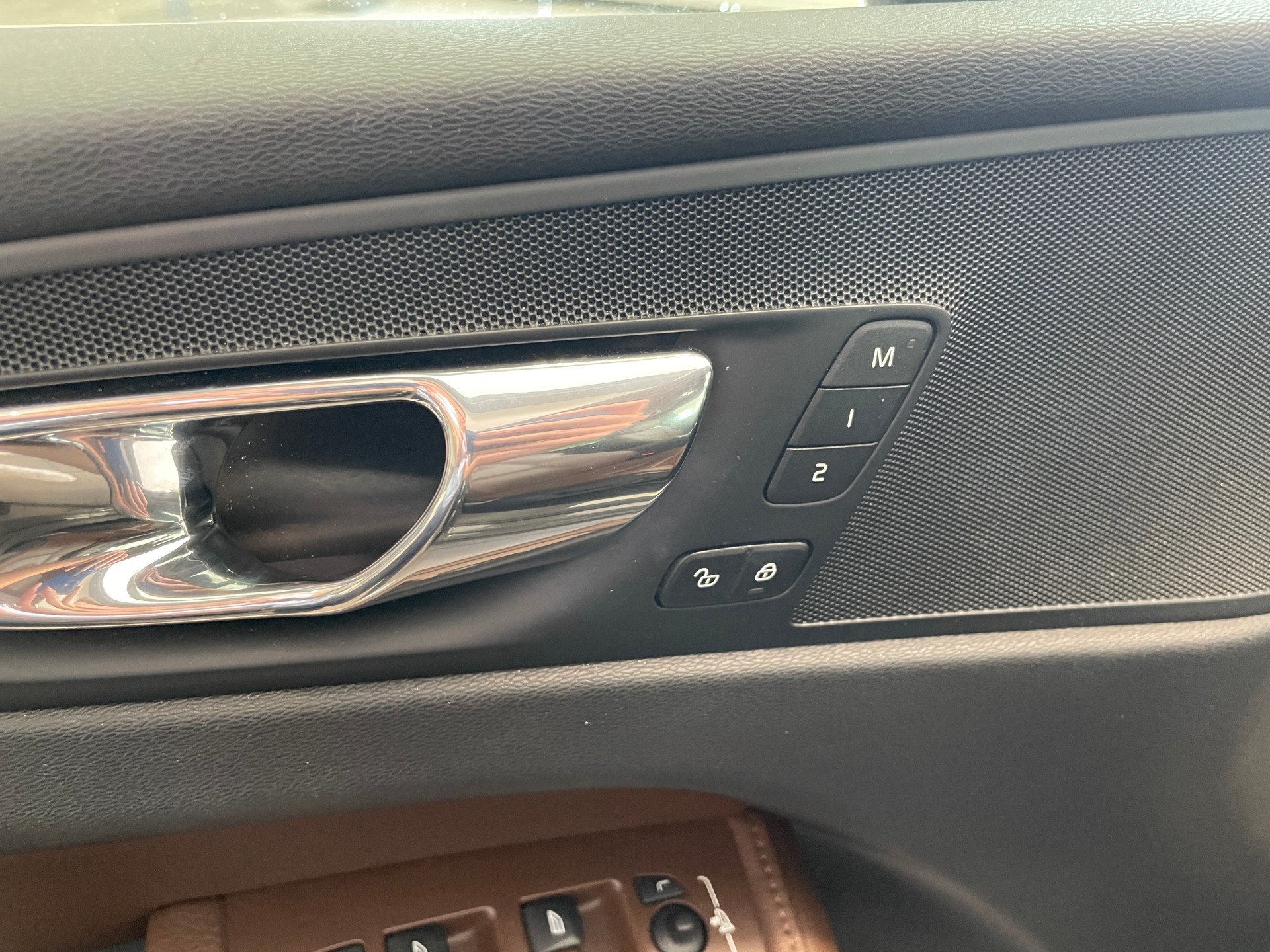 VOLVO XC60 T5 AWD Inscription Geartronic-image-11