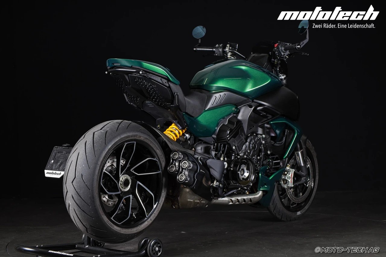DUCATI Diavel V4 SONDERLACKIERUNG / 4 JAHRE GARANTIE-showroom-element-2