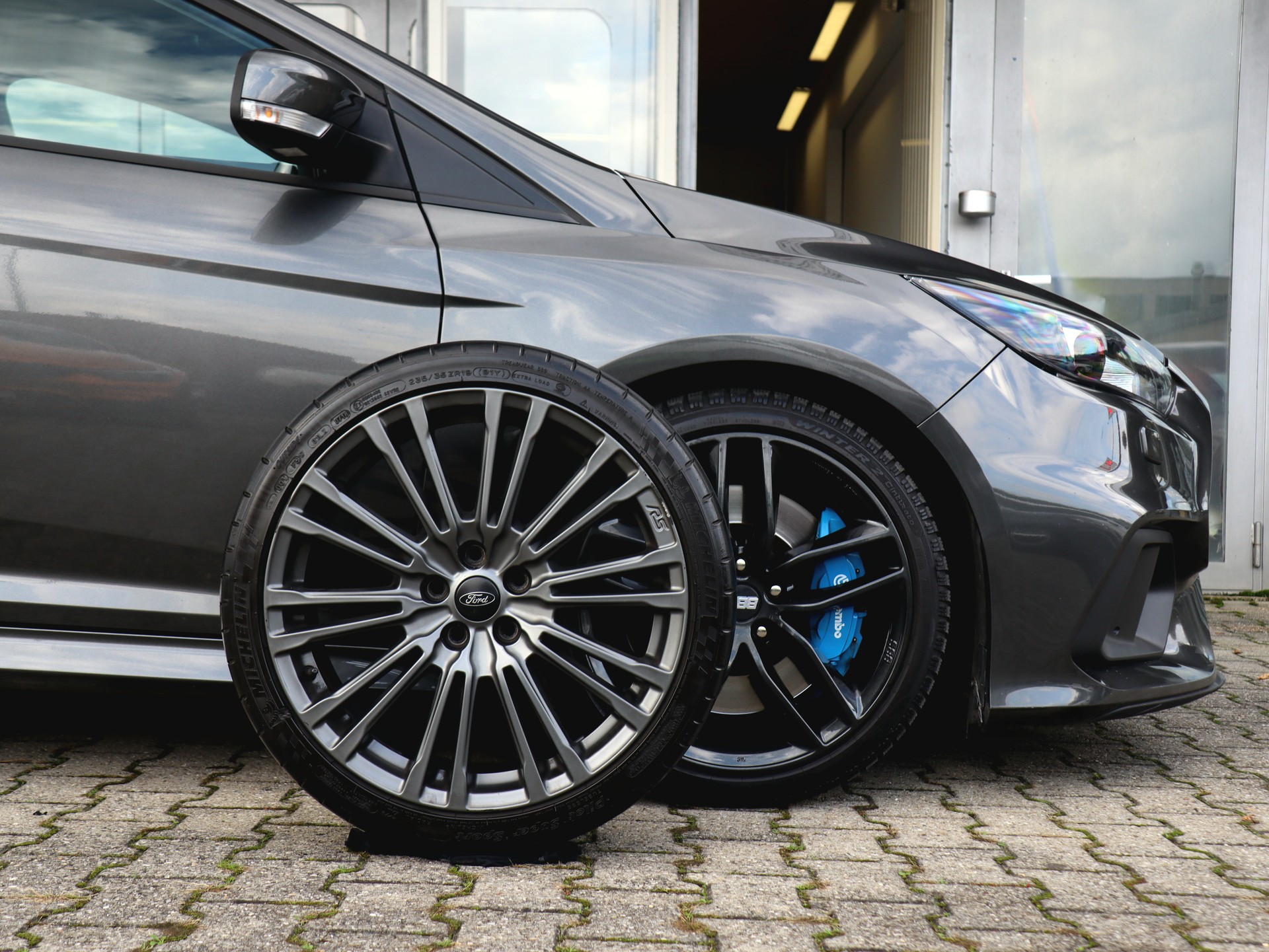FORD Focus 2.3 EcoBoost RS AWD-image-1