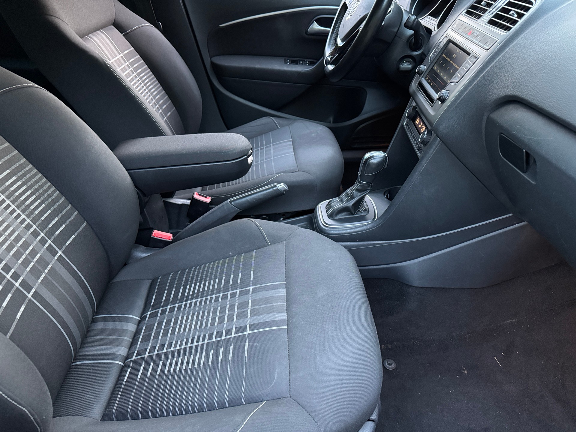 VW Polo 1.2 TSI BMT Lounge DSG-image-10
