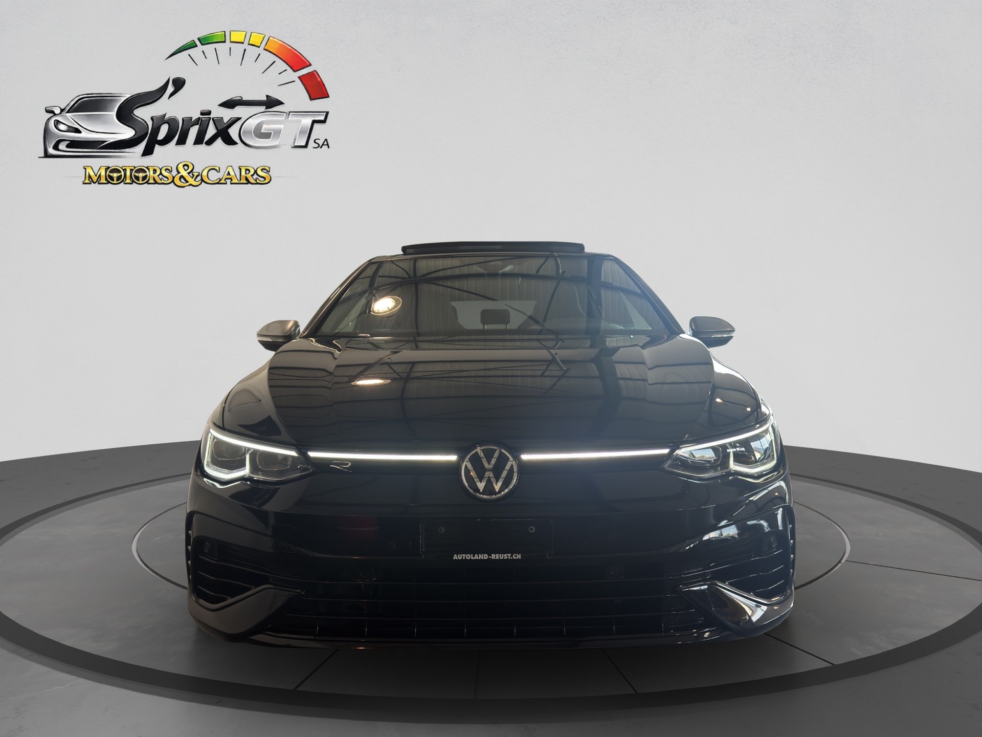 VW Golf 2.0 TSI R DSG 4Motion R Performance-showroom-element-1