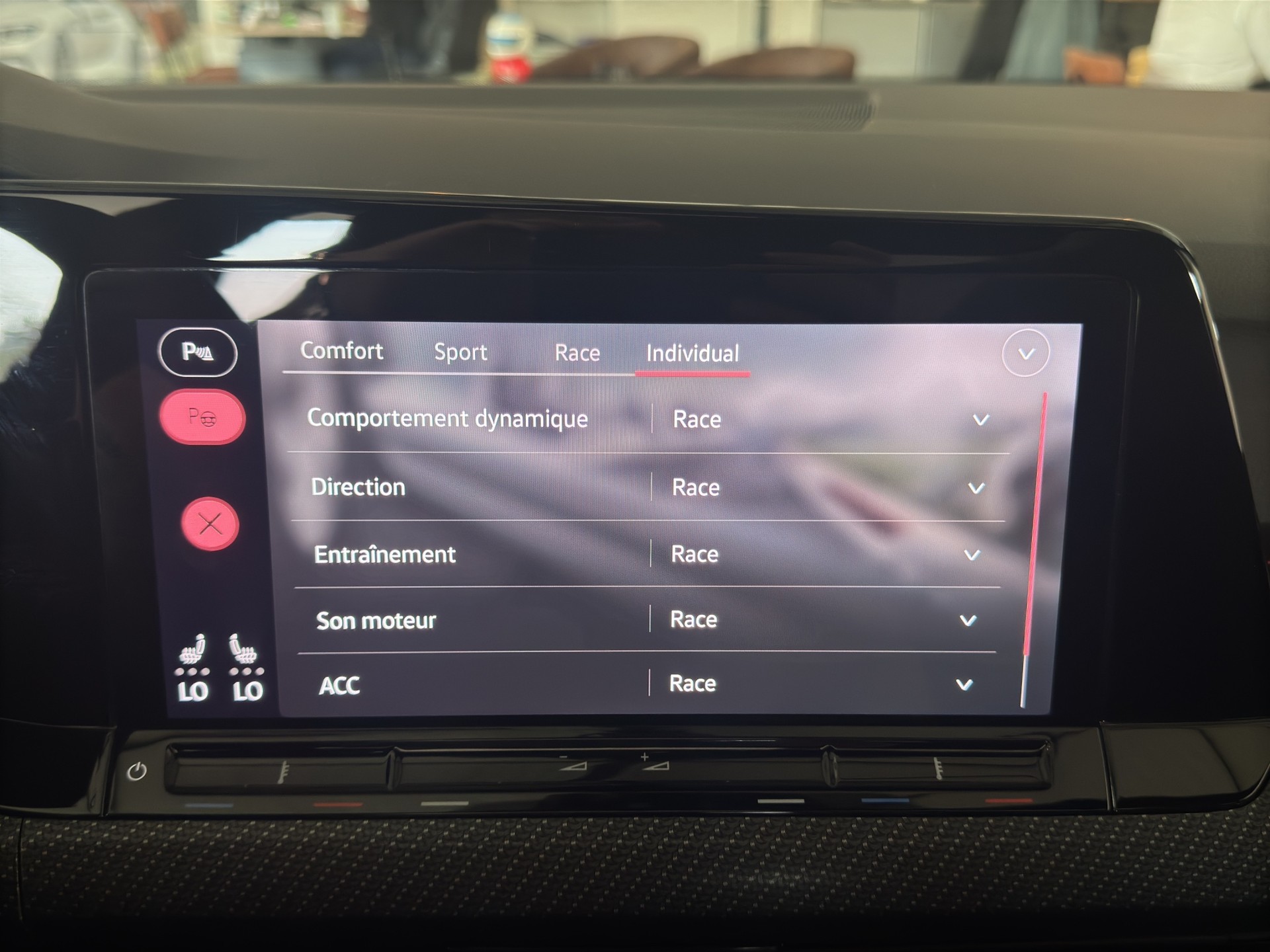 VW Golf 2.0 TSI R DSG 4Motion R Performance-image-21